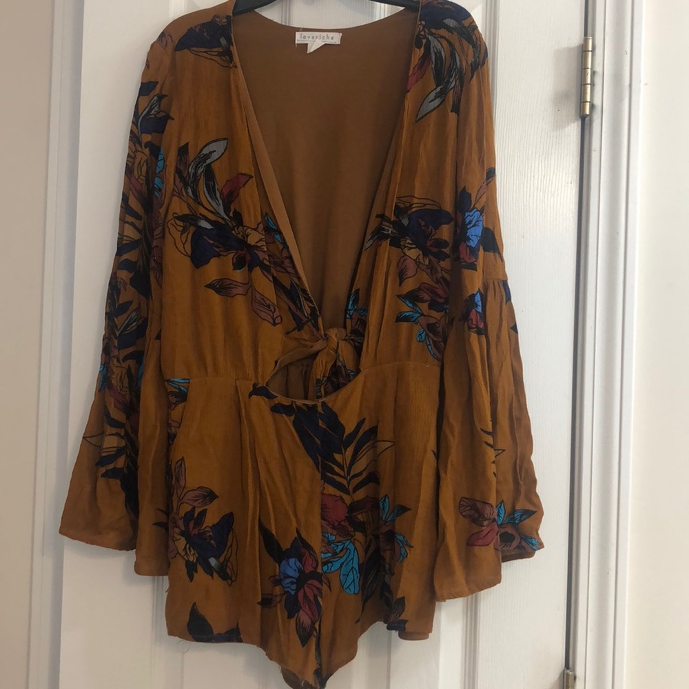 Loveriche Floral Bell Sleeve Romper